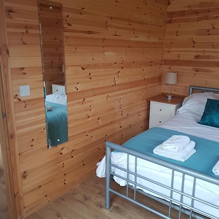 Acorn Camping And Caravan Park คลานท์วิท เมเจอร์ ภายนอก รูปภาพ