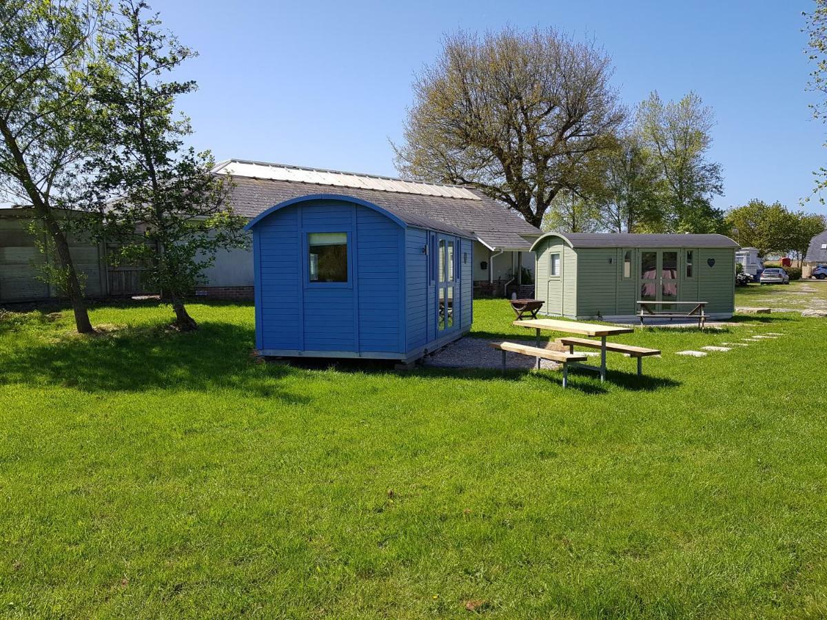 Acorn Camping And Caravan Park คลานท์วิท เมเจอร์ ภายนอก รูปภาพ