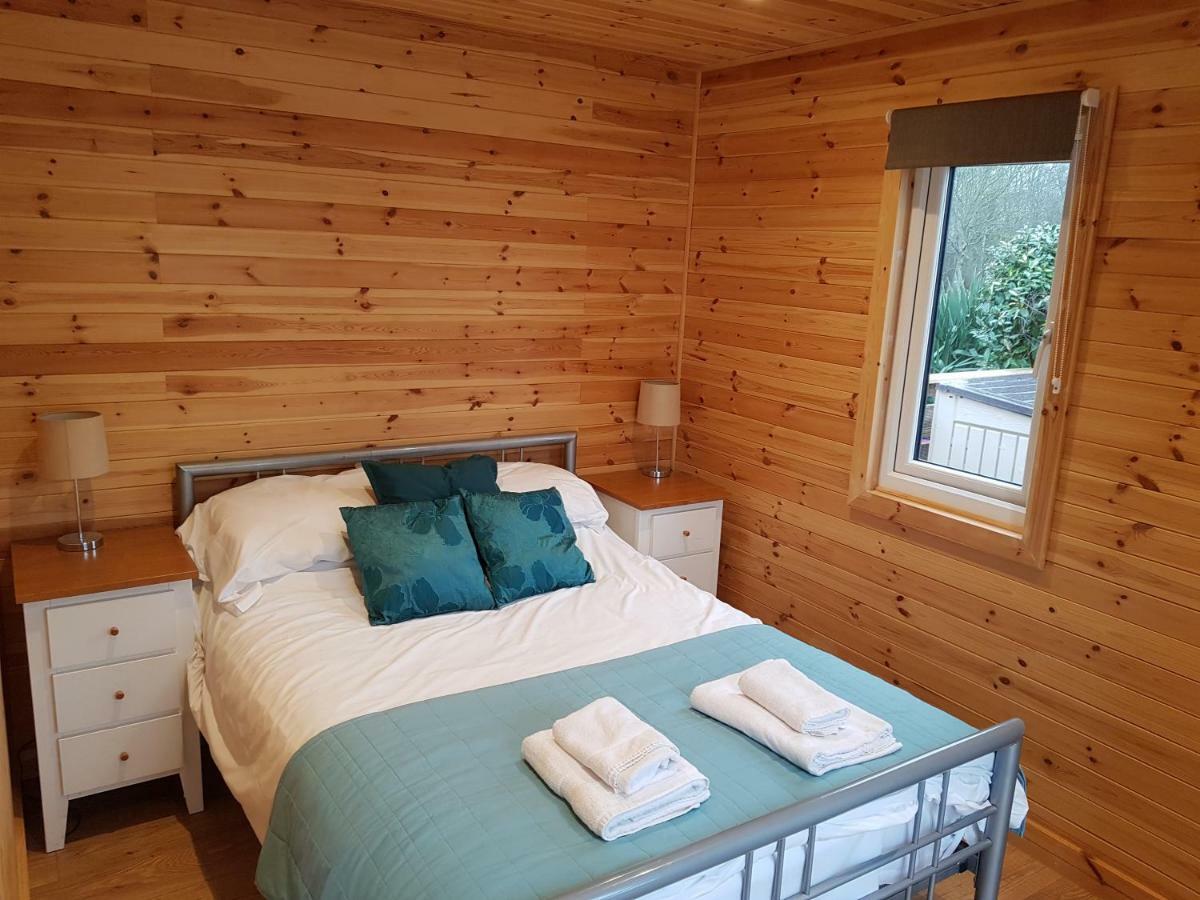 Acorn Camping And Caravan Park คลานท์วิท เมเจอร์ ภายนอก รูปภาพ