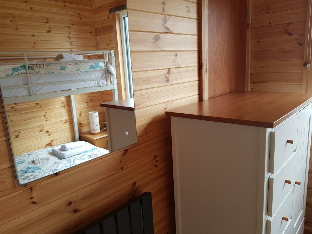 Acorn Camping And Caravan Park คลานท์วิท เมเจอร์ ภายนอก รูปภาพ